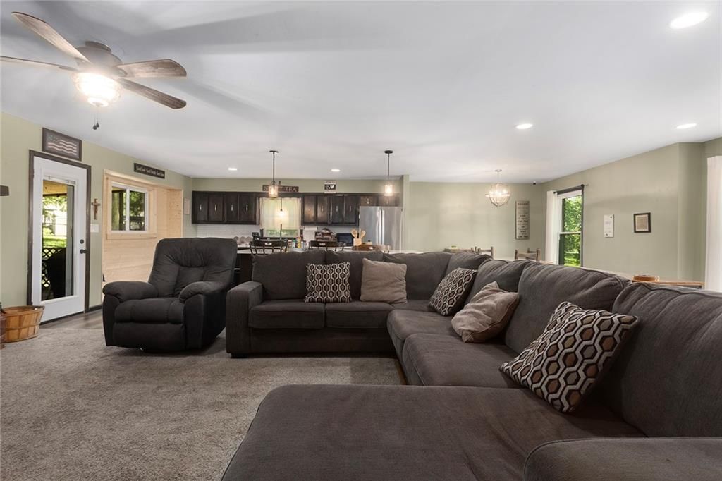 1228 Town And Country Lane — photo 5