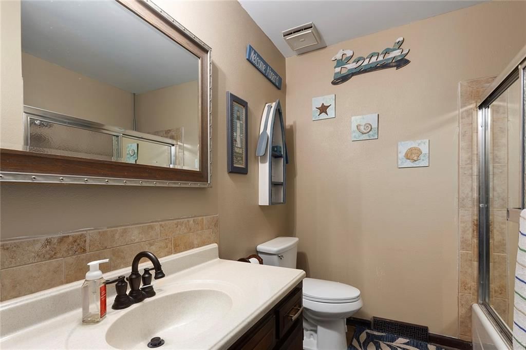 1228 Town And Country Lane — photo 17