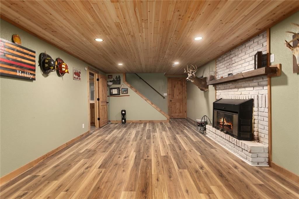 1228 Town And Country Lane — photo 22