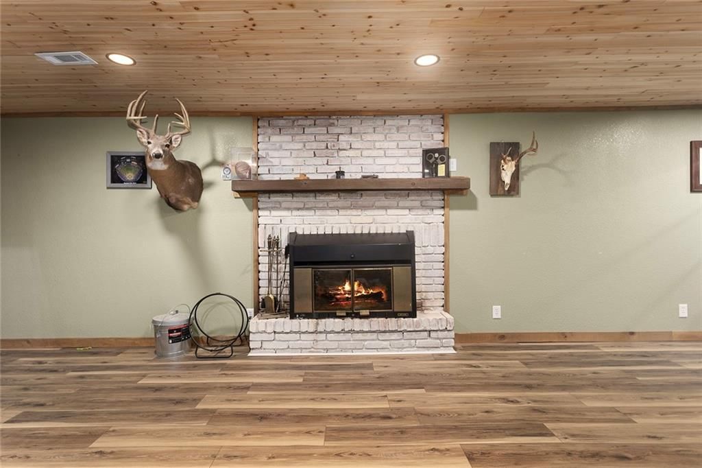 1228 Town And Country Lane — photo 25