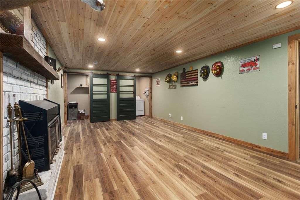 1228 Town And Country Lane — photo 31