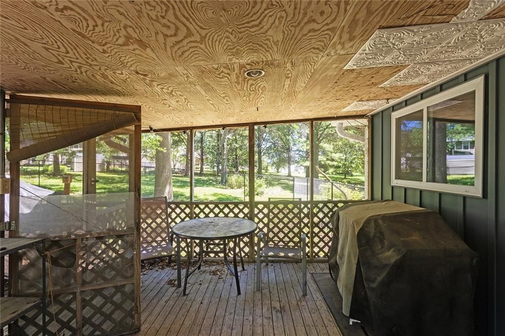 1228 Town And Country Lane — photo 35