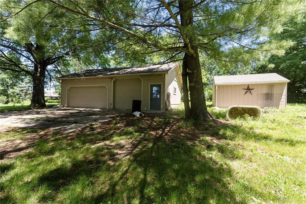 1228 Town And Country Lane — photo 39