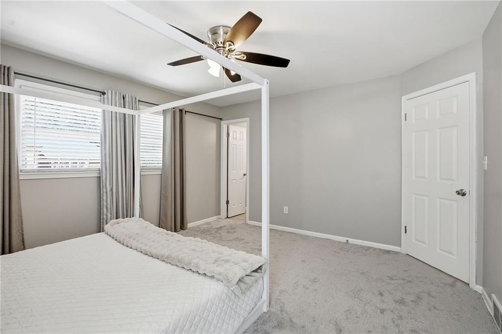 1109 Queens Place — photo 19