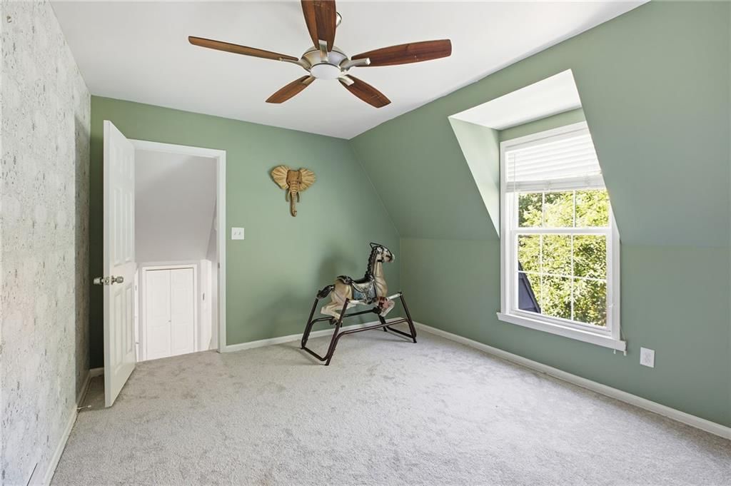 1109 Queens Place — photo 27
