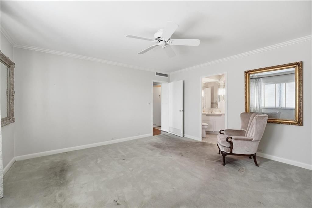 310 W 49th Street — photo 20
