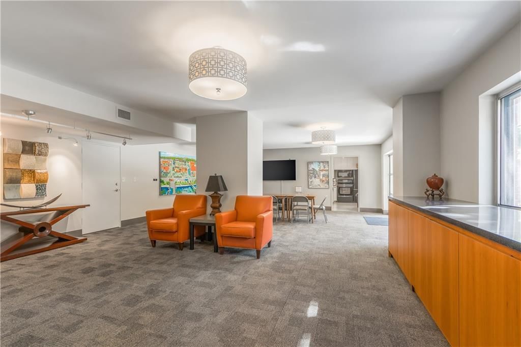 310 W 49th Street — photo 31