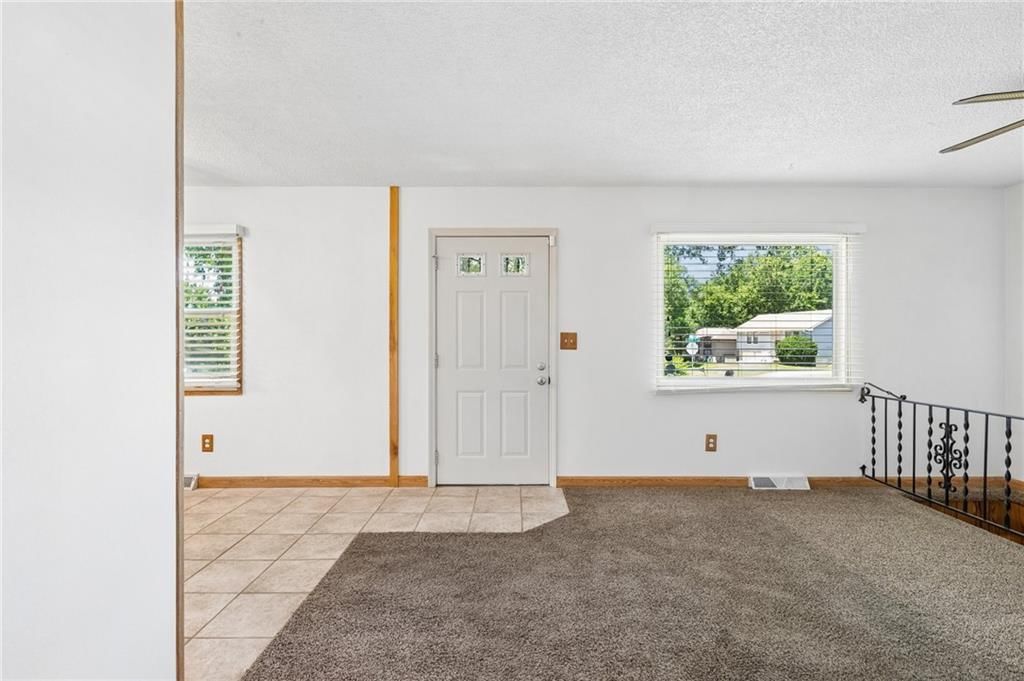 1011 S scott Avenue — photo 6