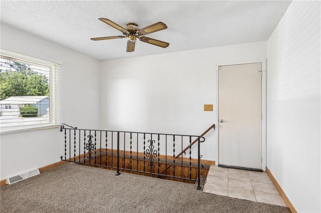 1011 S scott Avenue — photo 9