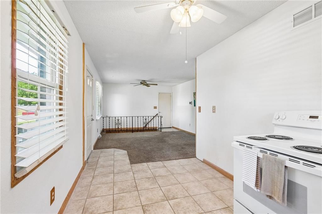 1011 S scott Avenue — photo 13