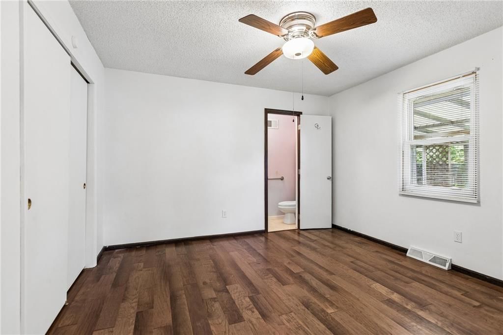 1011 S scott Avenue — photo 17