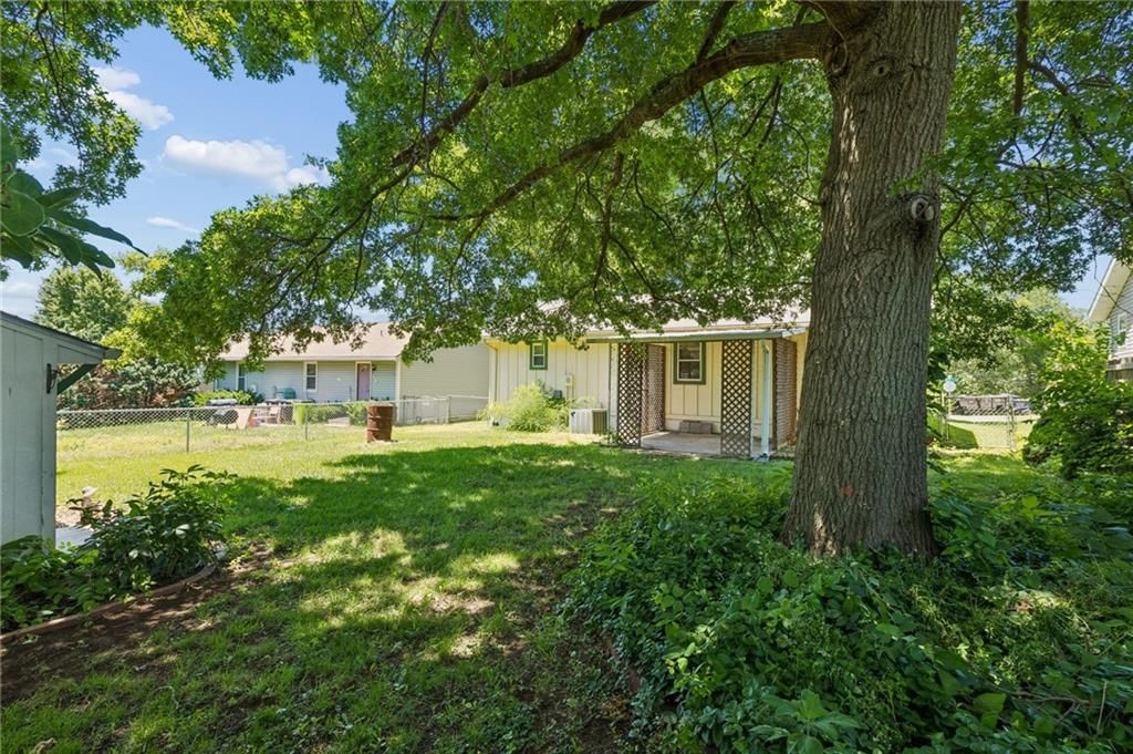 1011 S scott Avenue — photo 33