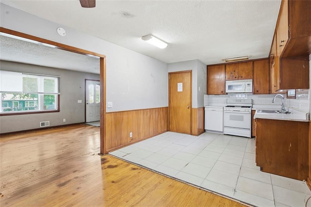 7104 N Olive Street — photo 9