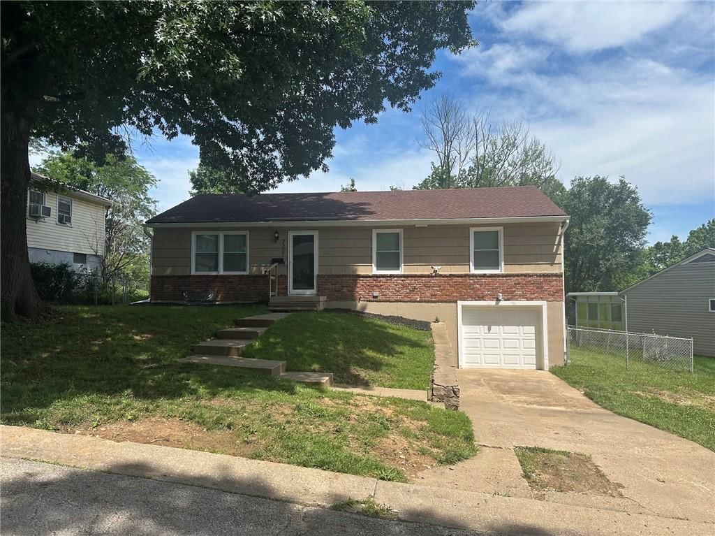 7337 Norton Avenue — photo 1