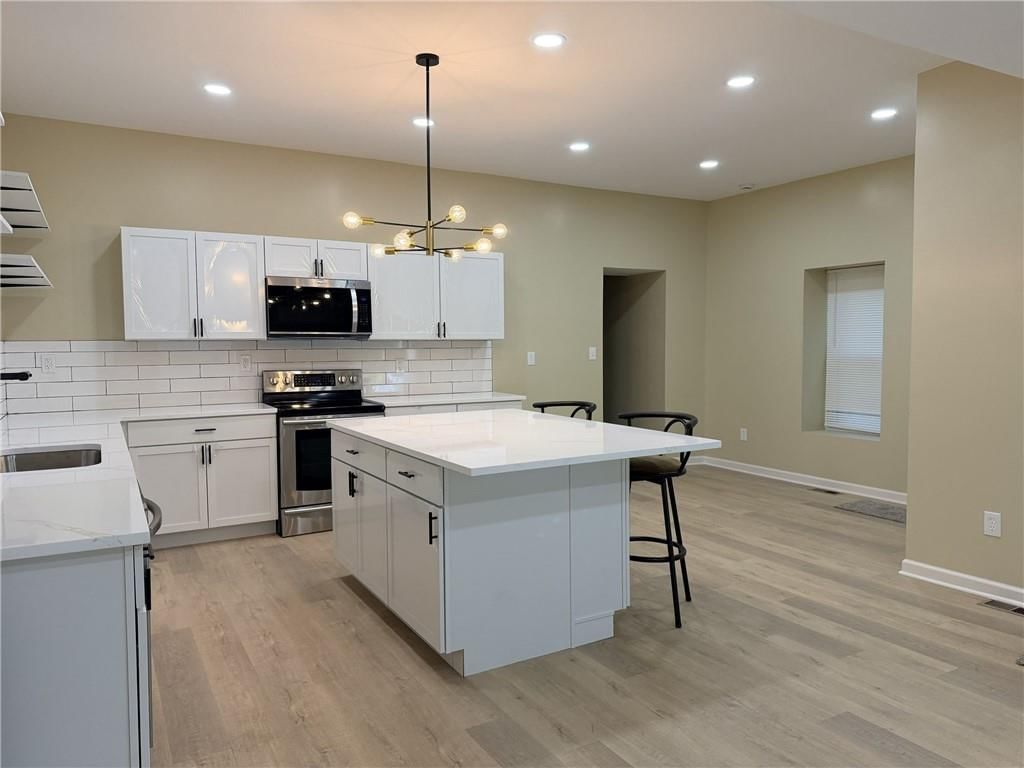 2450 Olive Street — photo 5