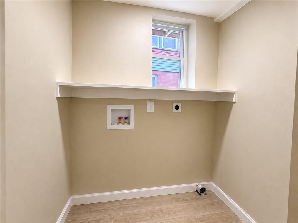 2450 Olive Street — photo 7