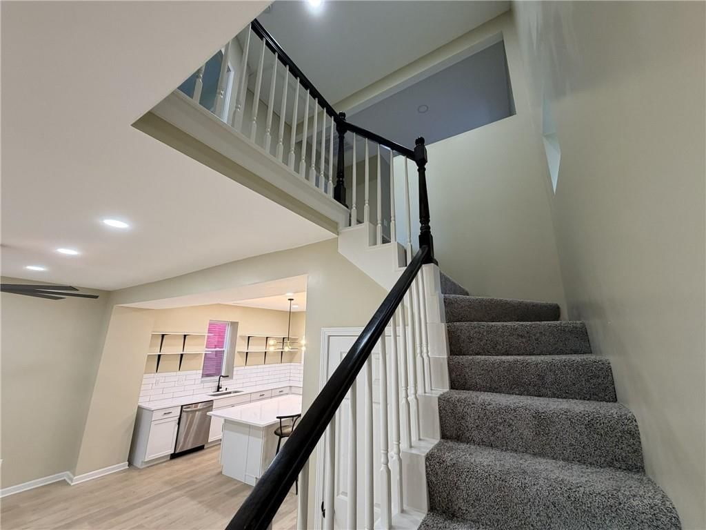 2450 Olive Street — photo 11