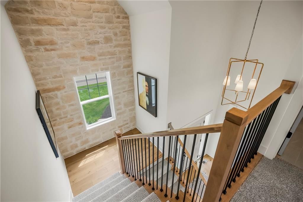 17809 Rainbow Boulevard — photo 26
