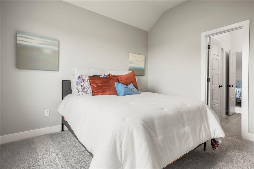 17809 Rainbow Boulevard — photo 44