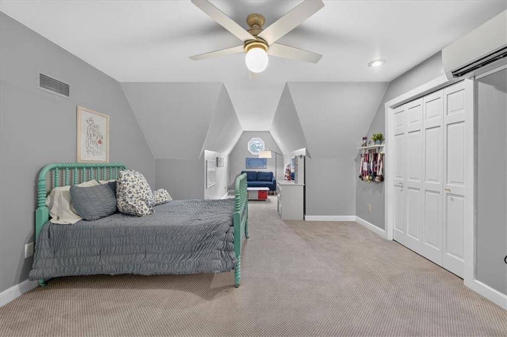 606 Camelot Drive — photo 40