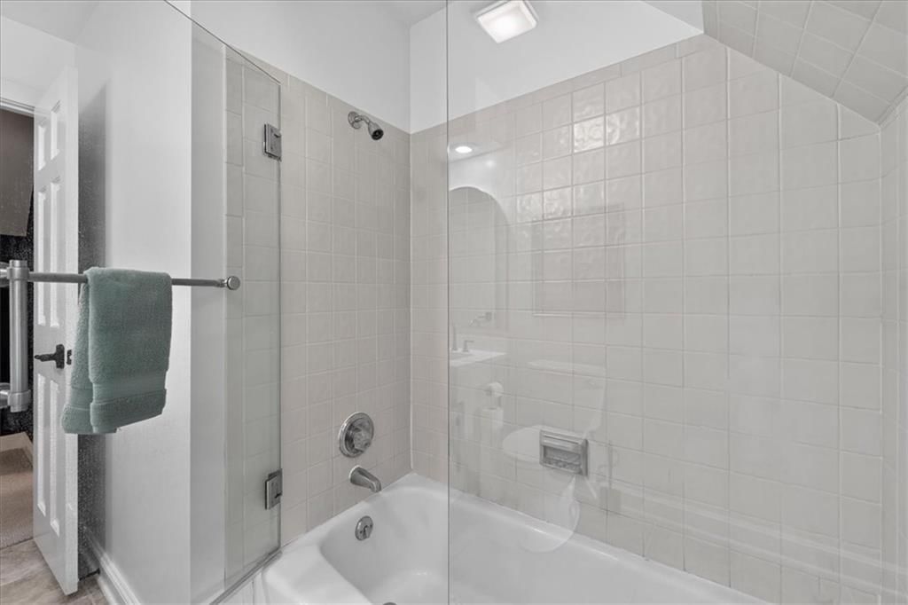 606 Camelot Drive — photo 42