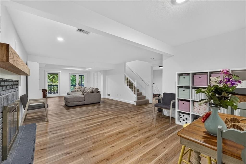 606 Camelot Drive — photo 50