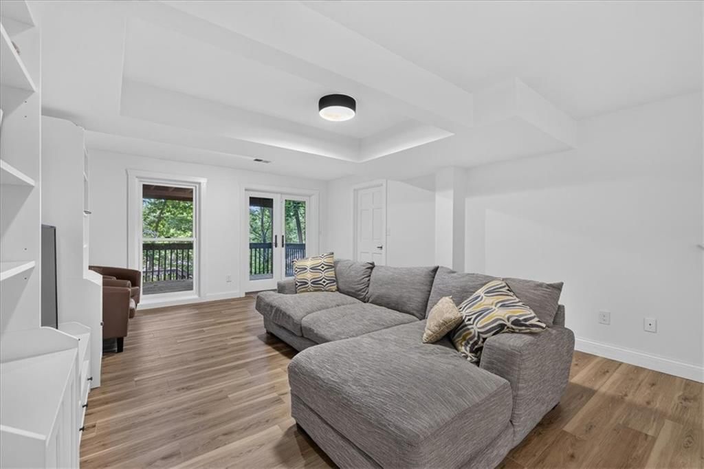 606 Camelot Drive — photo 51