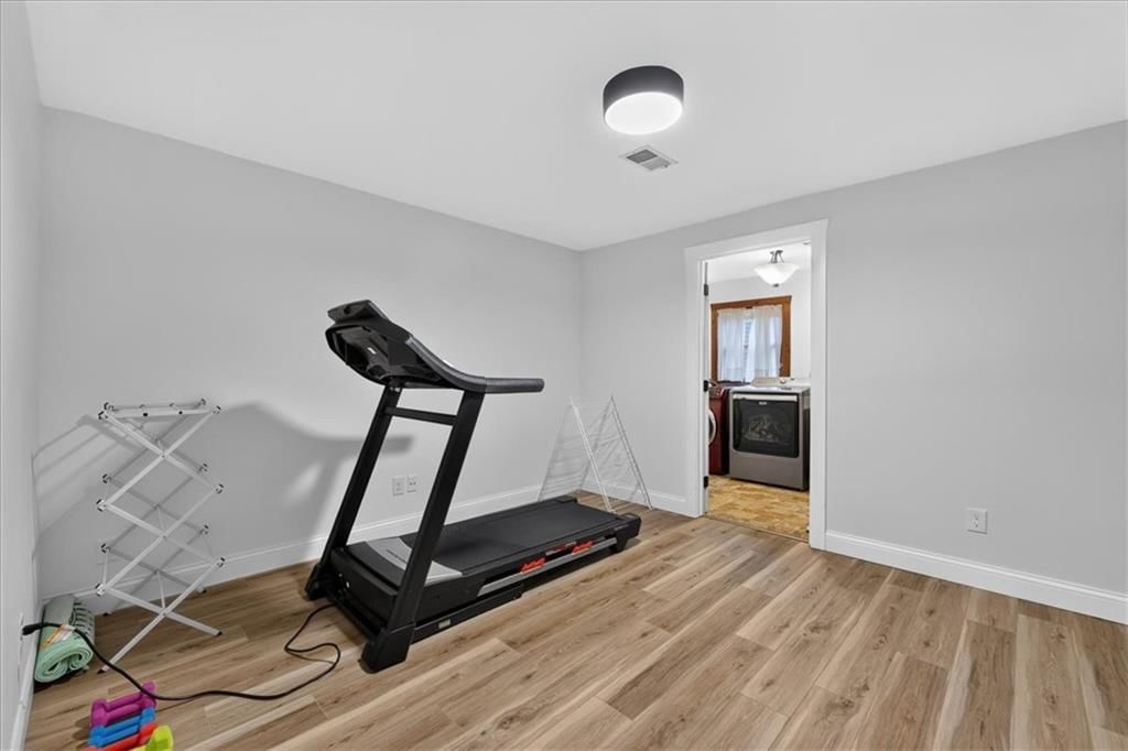 606 Camelot Drive — photo 56