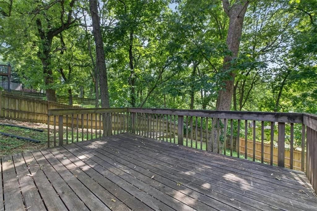 606 Camelot Drive — photo 72