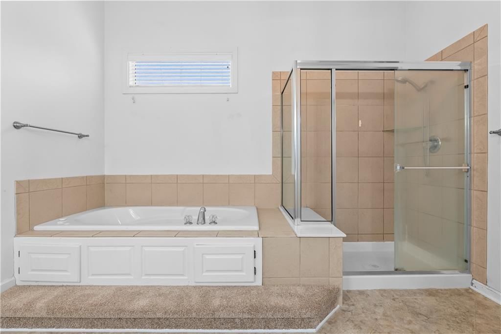 14121 W 142nd Street — photo 23