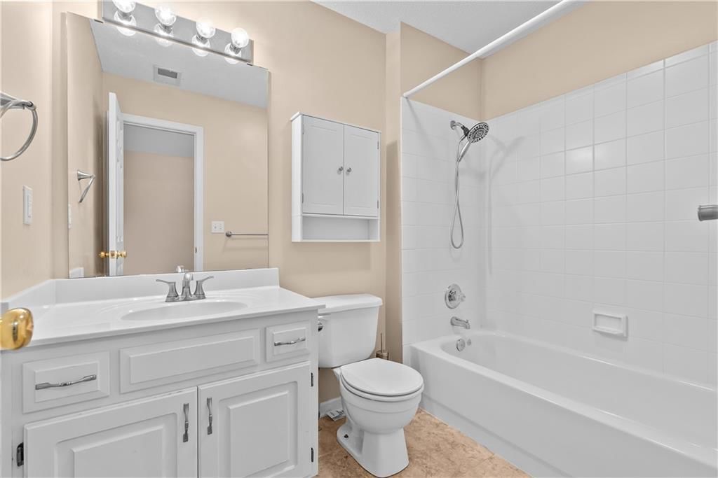 14121 W 142nd Street — photo 31