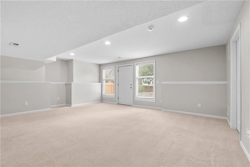 14121 W 142nd Street — photo 35