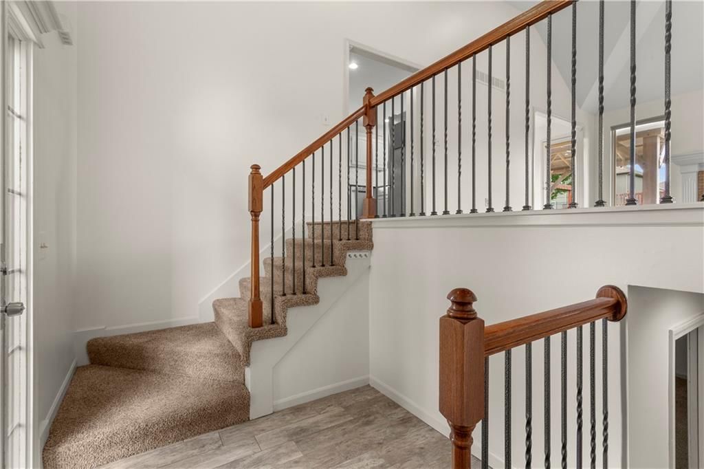 1002 SW Eagle Drive — photo 4