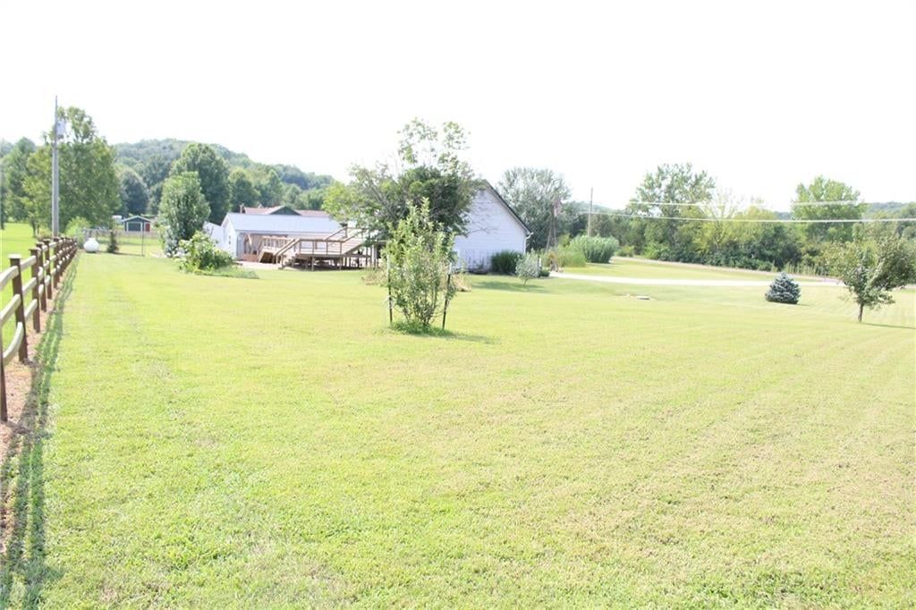 22215 Parallel Road — photo 12