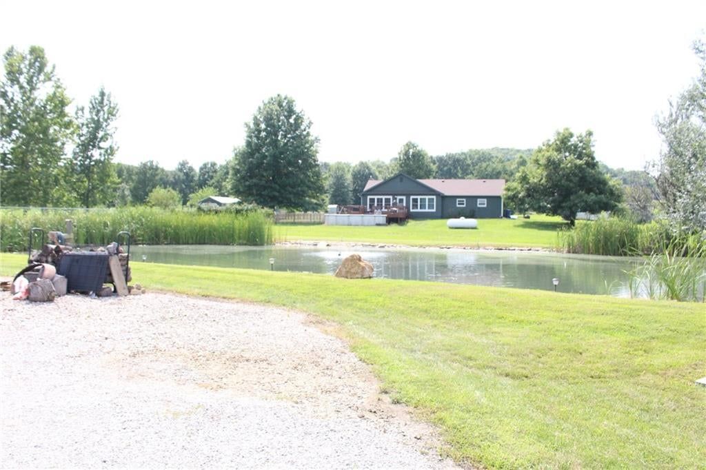 22215 Parallel Road — photo 18