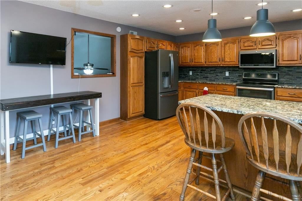 22215 Parallel Road — photo 48