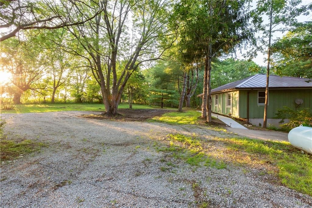 33200 E hammond Road — photo 1