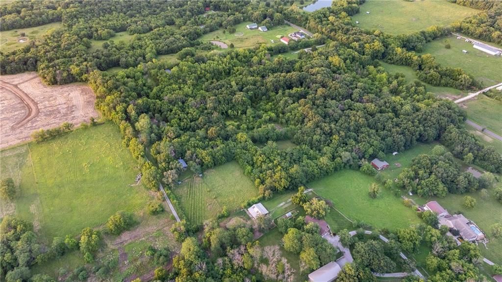 33200 E hammond Road — photo 8