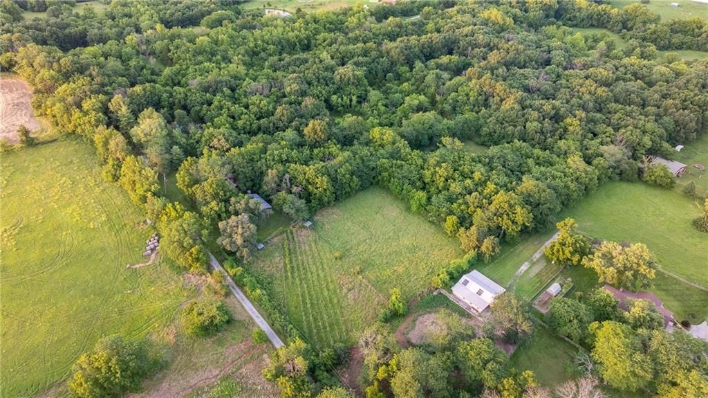33200 E hammond Road — photo 9