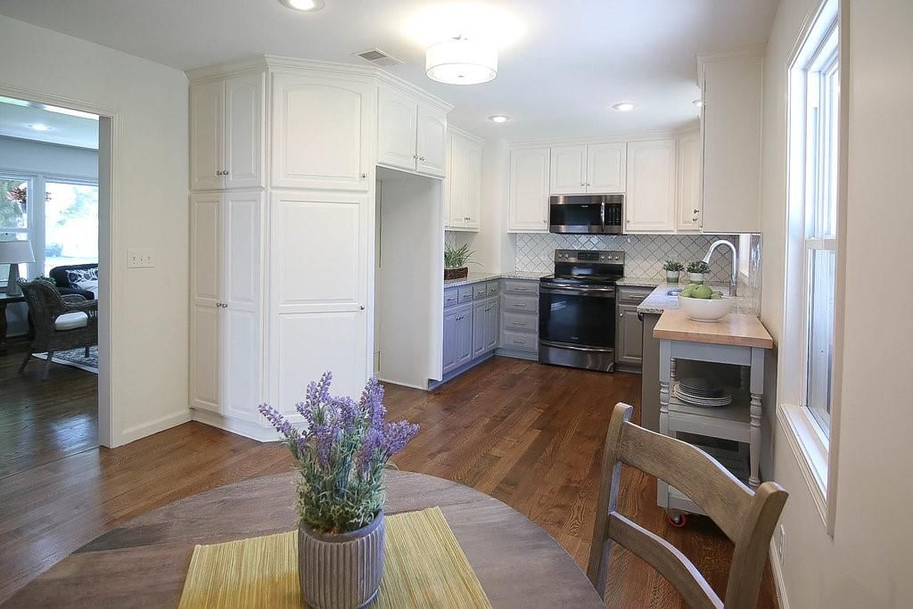 5501 W 70th Terrace — photo 8