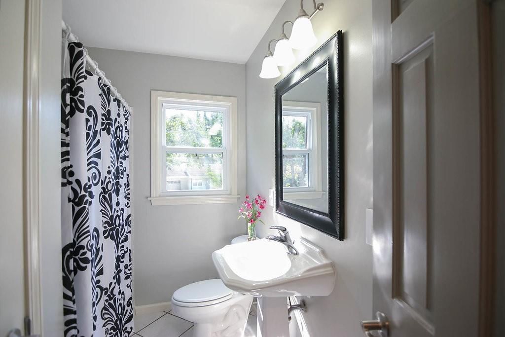 5501 W 70th Terrace — photo 11