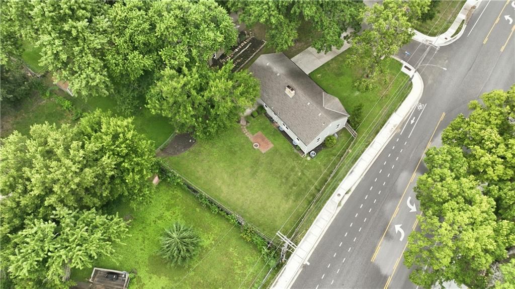 5501 W 70th Terrace — photo 32