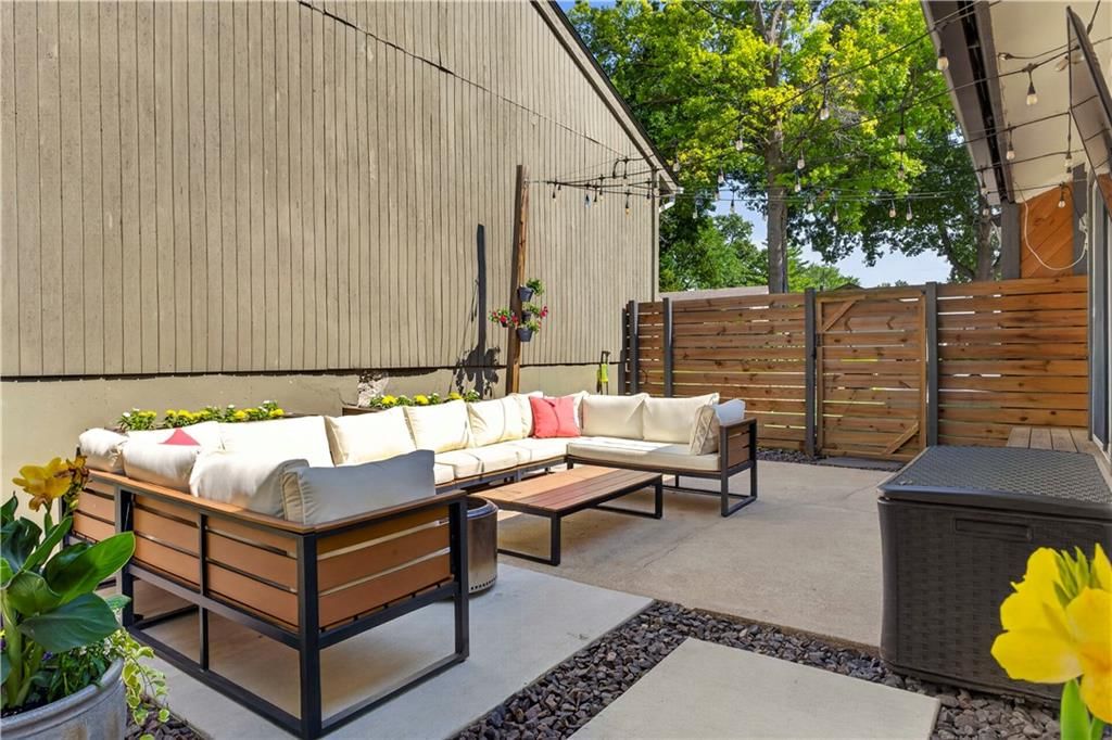 8004 W 64th Terrace — photo 37
