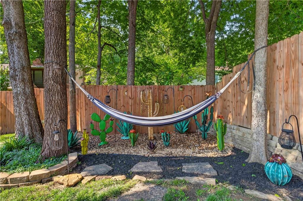 8004 W 64th Terrace — photo 41