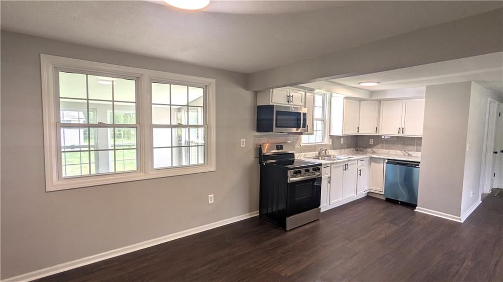 411 N Cogan Lane — photo 13