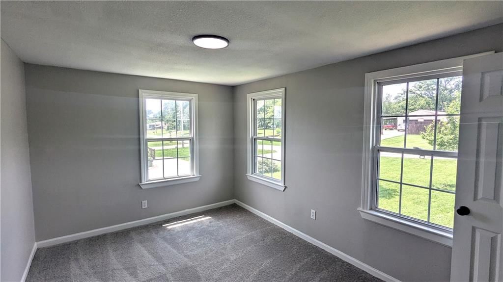 411 N Cogan Lane — photo 20