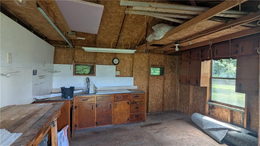 411 N Cogan Lane — photo 44