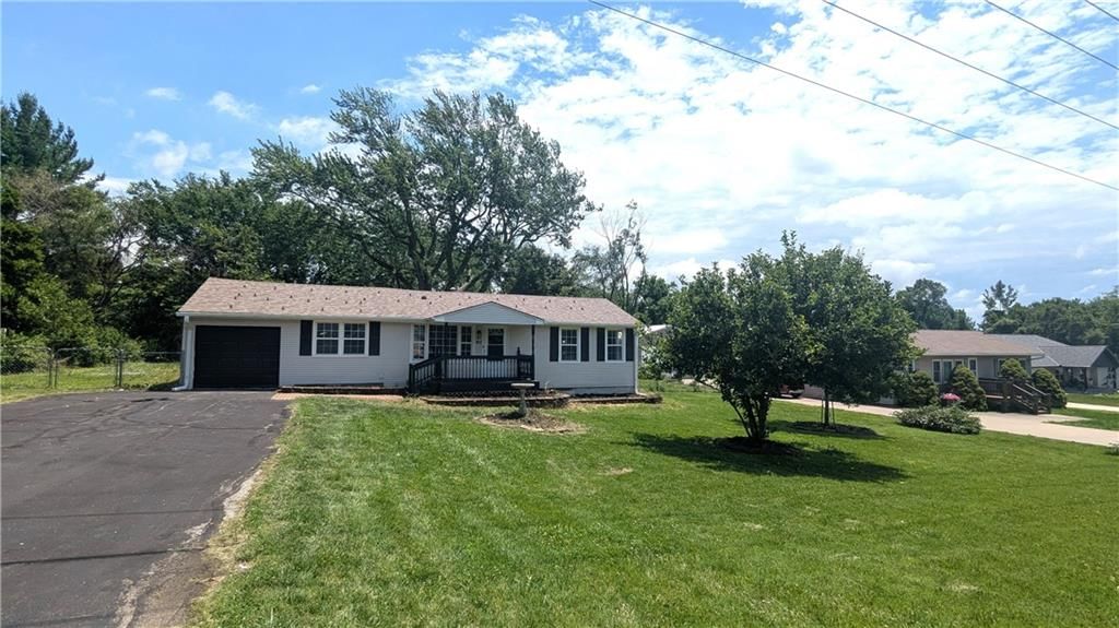 411 N Cogan Lane — photo 48