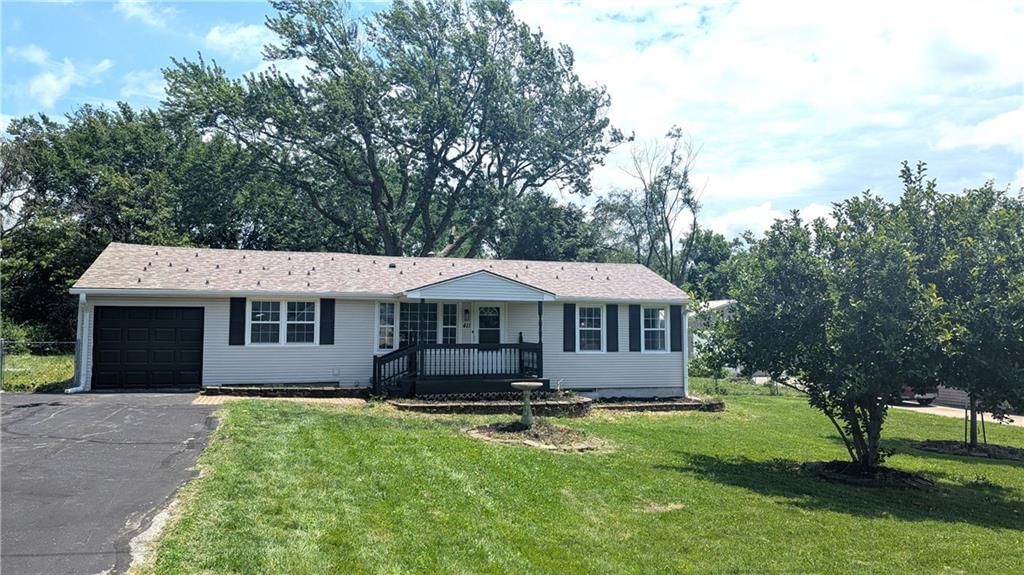 411 N Cogan Lane — photo 49