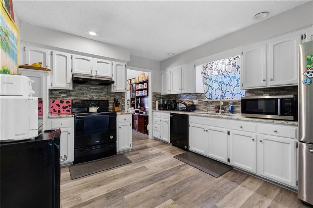7732 Westgate Drive — photo 12